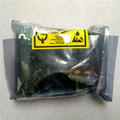 Poate fi folosită o placă principală pe un server?